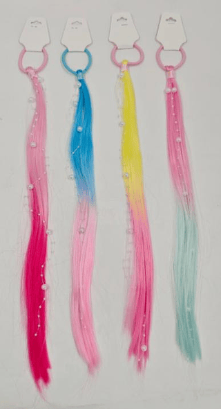 Elástico com cabelo liso e miçanguinhas brancas